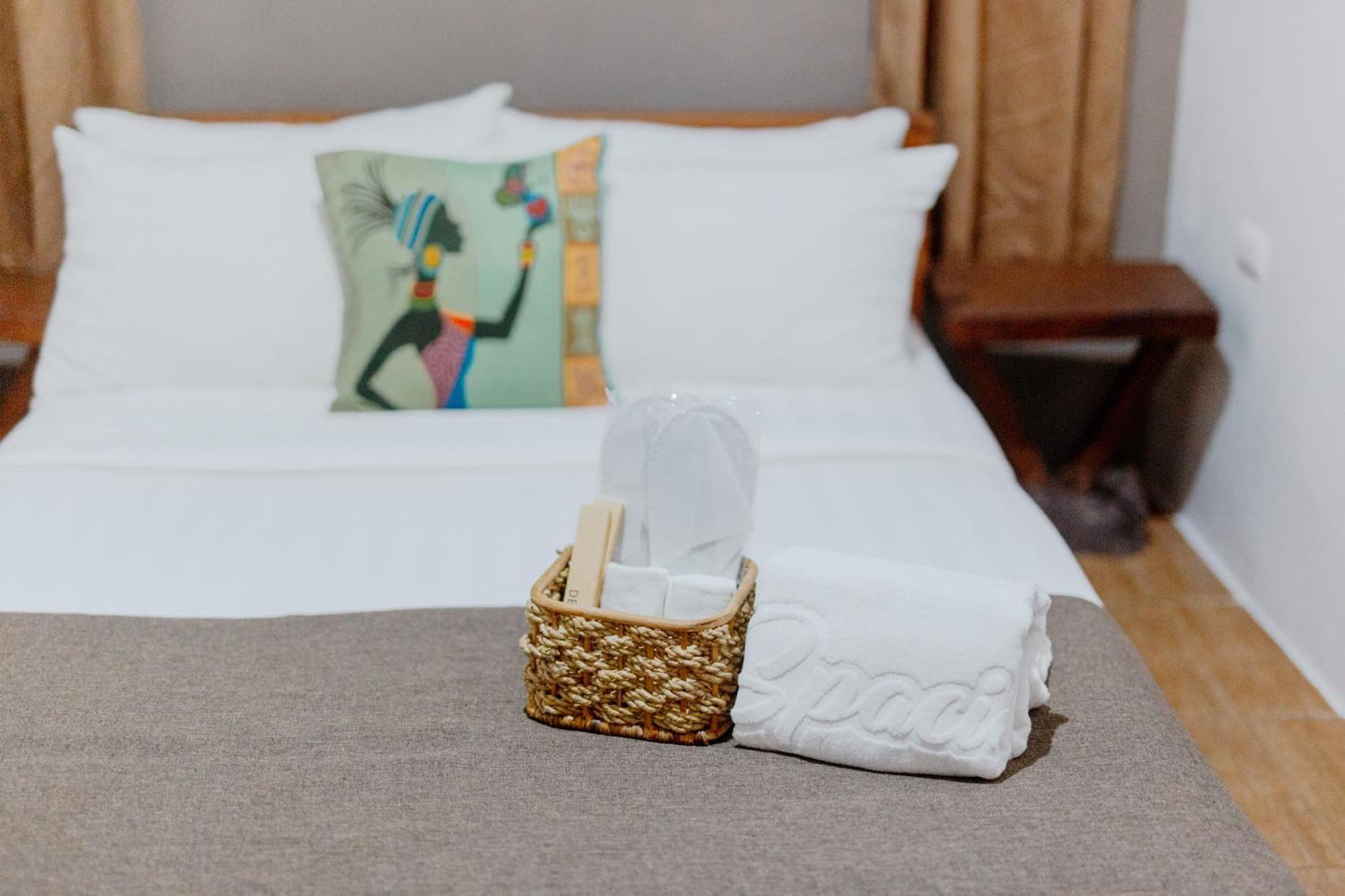 Spacio Caliraya Bed & Breakfast Lumban Ngoại thất bức ảnh